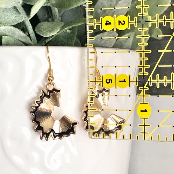 New Pencil Shavings Sharpening Dangle Drop Enamel Charm Earrings Teacher Gifts - Picture 5 of 7